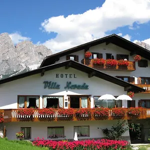 hotel-villa-nevada.hotelinveneto.com/
