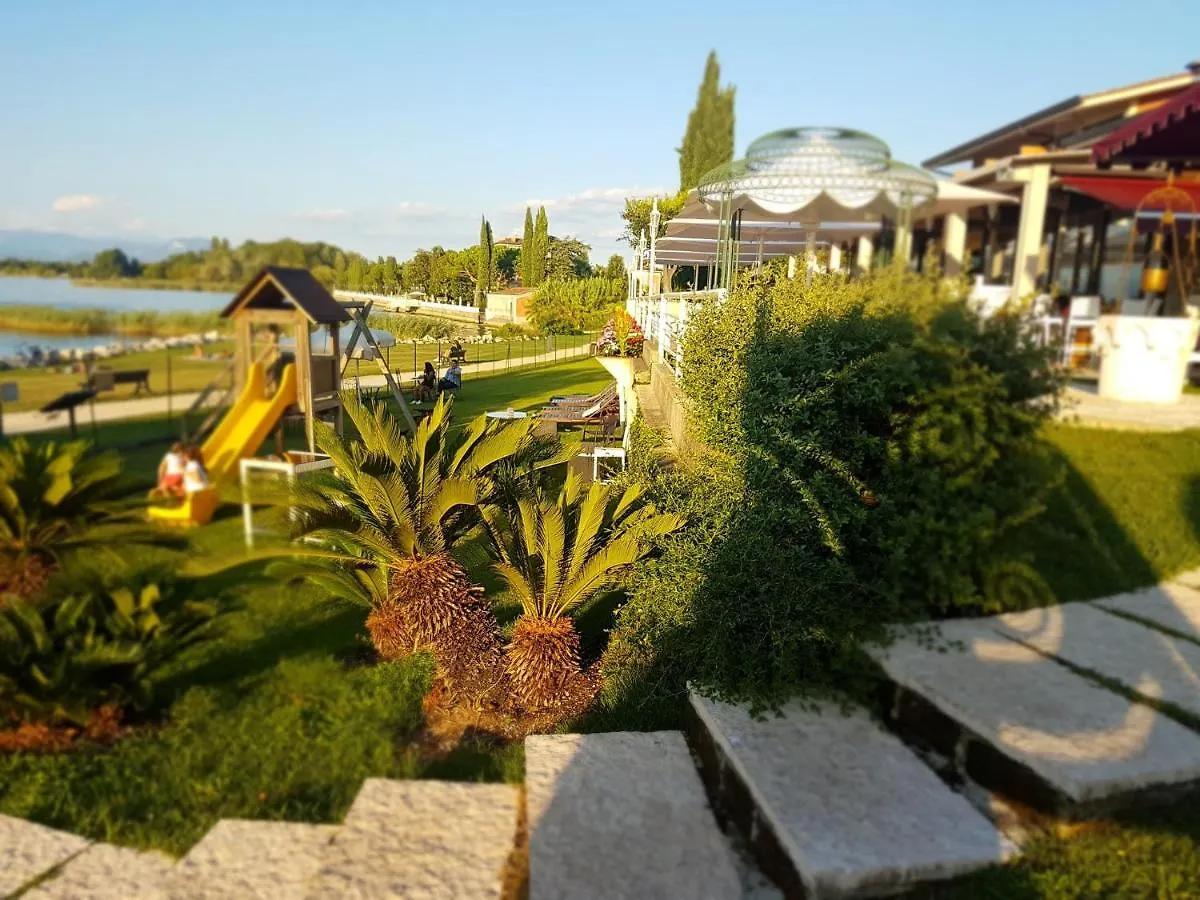 Hotel Aquila D'Oro Desenzano Desenzano del Garda 4*,  Italy